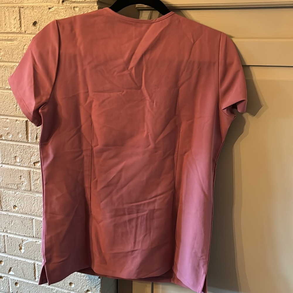 Figs Technical Collection Scrub Top - Picture 4 of 5